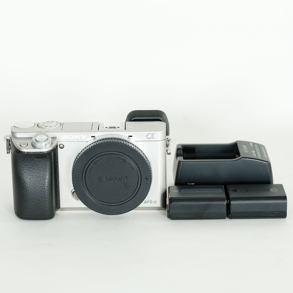 SONY α6000（ILCE-6000）