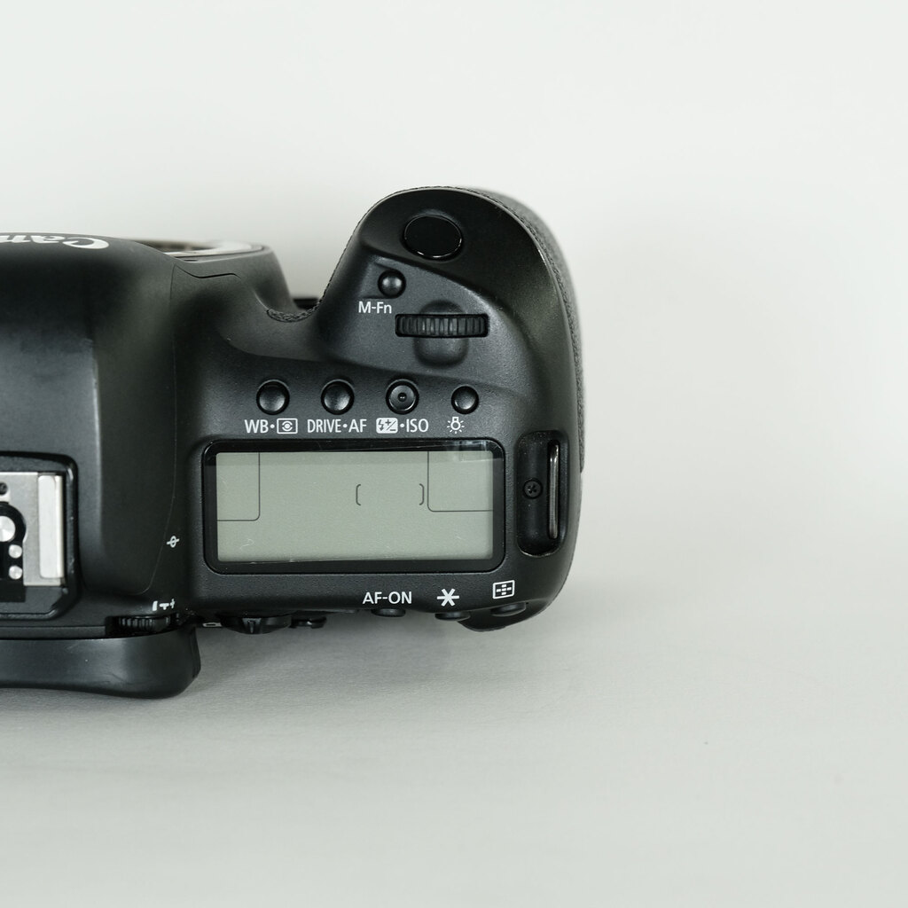 Canon EOS 5D Mark IV