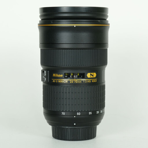 Nikon AF-S NIKKOR 24-70mm f/2.8G ED Nikon AF-S NIKKOR 24-70mm f/2.8G ED