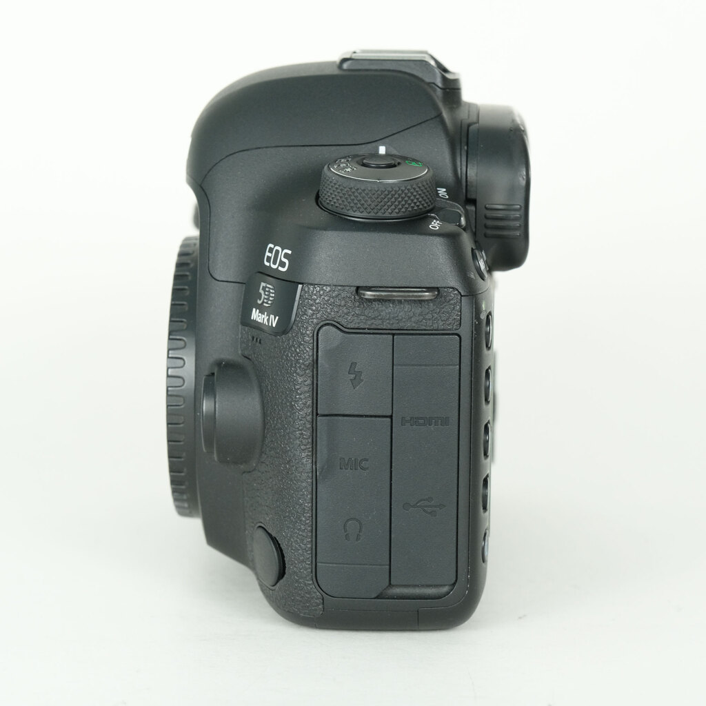 Canon EOS 5D Mark IV [�{�f�B]