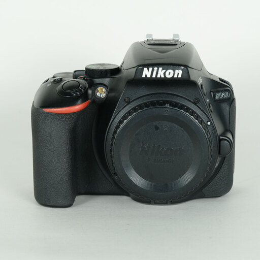 Nikon D5600を徹底解説。作例からおすすめレンズまで | ONE SCENE