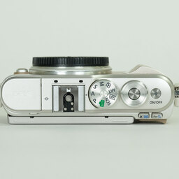 OLYMPUS PEN E-PL9