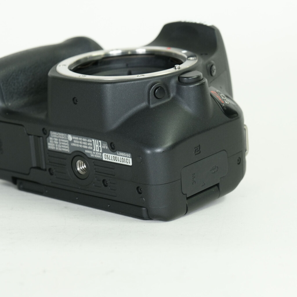 Canon EOS Kiss X9