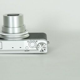 FUJIFILM XQ2 シルバー