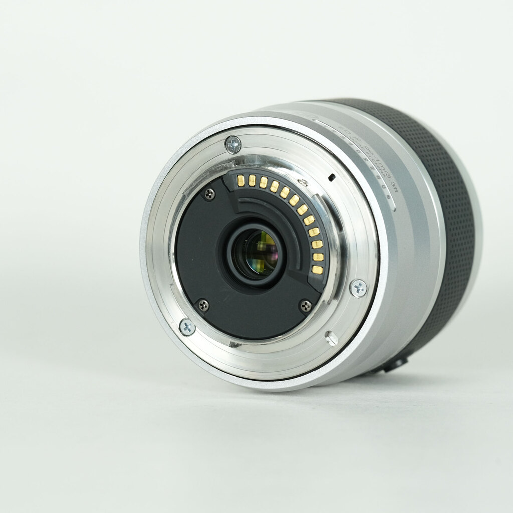 Nikon 1 NIKKOR VR30-110mm f/3.8-5.6 シルバーの出品 | ONE SCENE