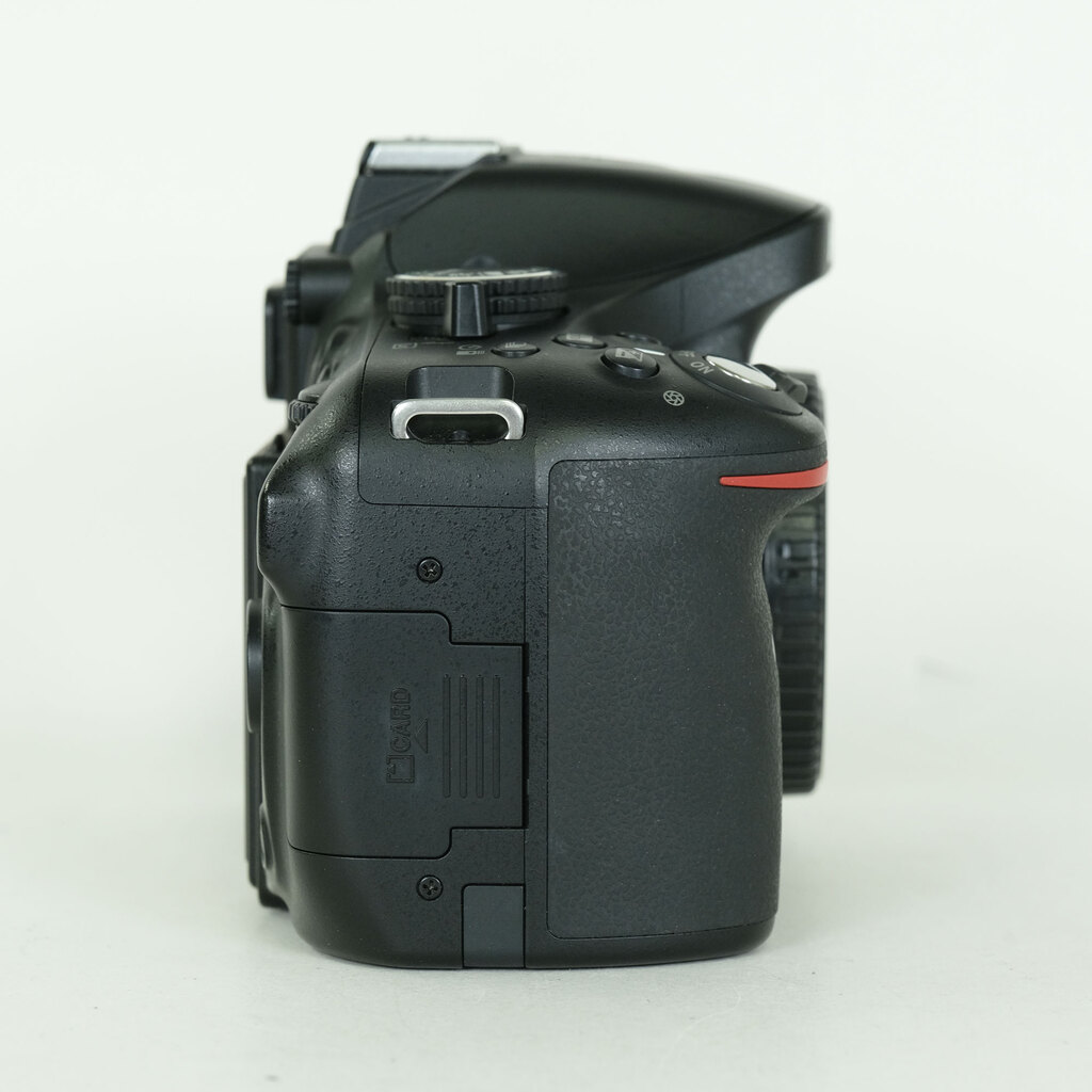 Nikon D5200 ボディ ブラック