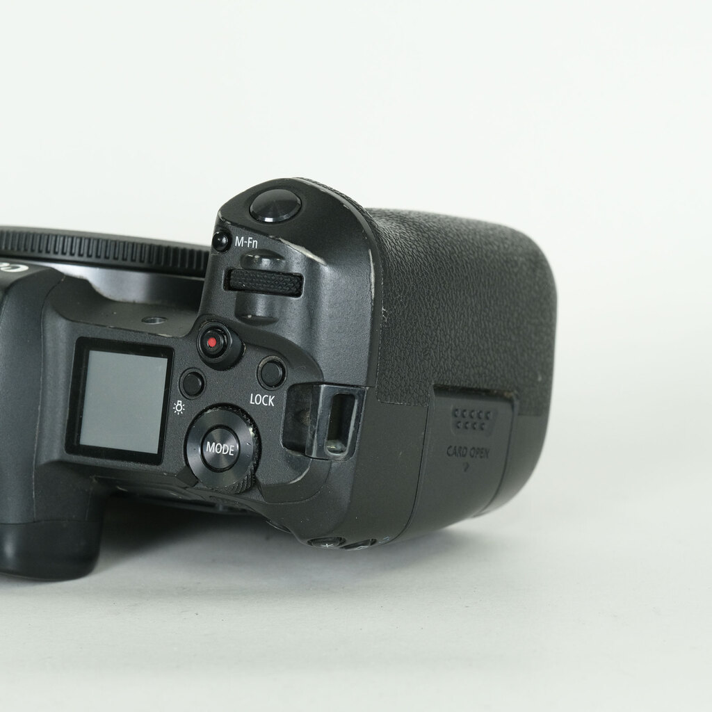 Canon EOS R Canon EOS R