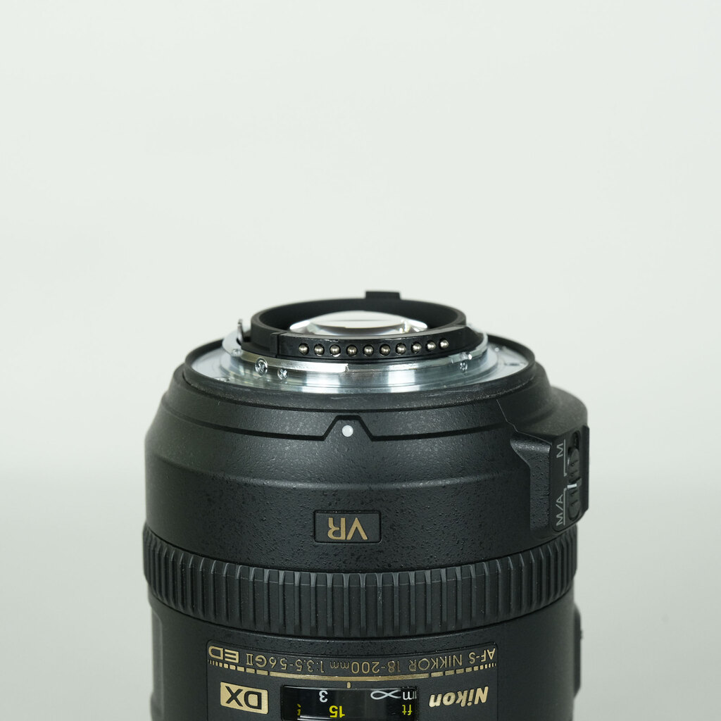 Nikon AF-S DX NIKKOR 18-200mm F3.5-5.6G ED VR IIの出品 | ONE SCENE