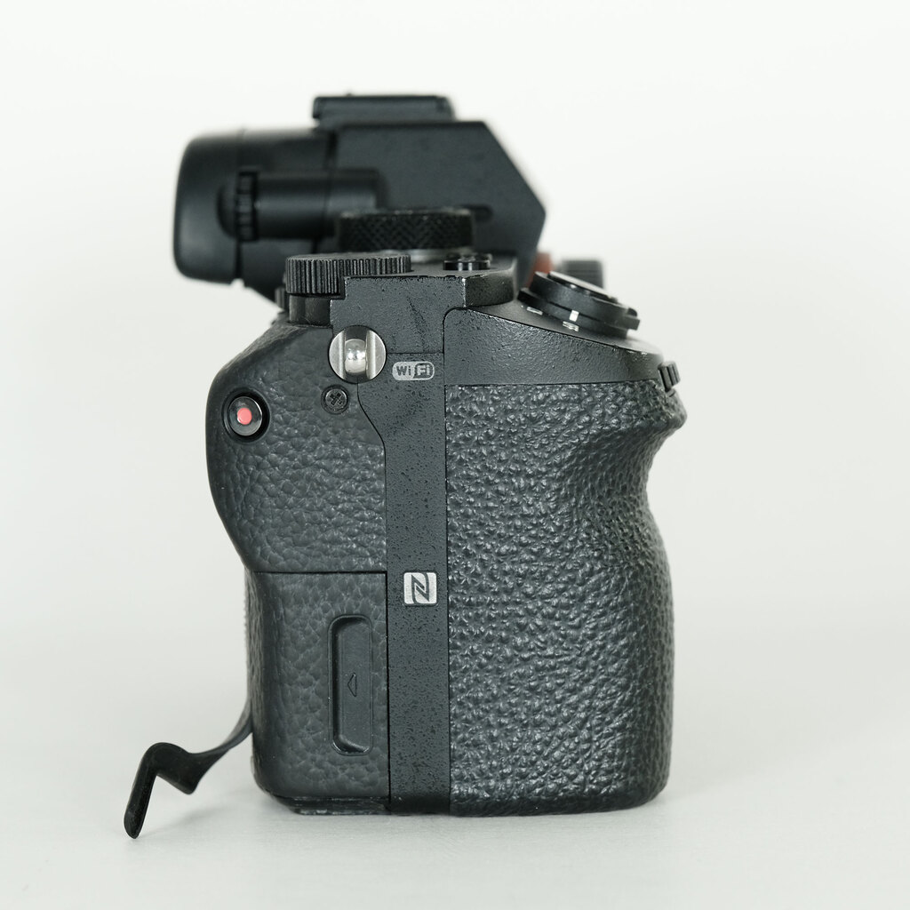 SONY α7 II(ILCE-7M2) SONY α7 II(ILCE-7M2)