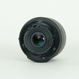 Nikon AF-S DX NIKKOR 18-55mm f3.5-5.6G VR II Nikon AF-S DX NIKKOR 18-55mm f3.5-5.6G VR II