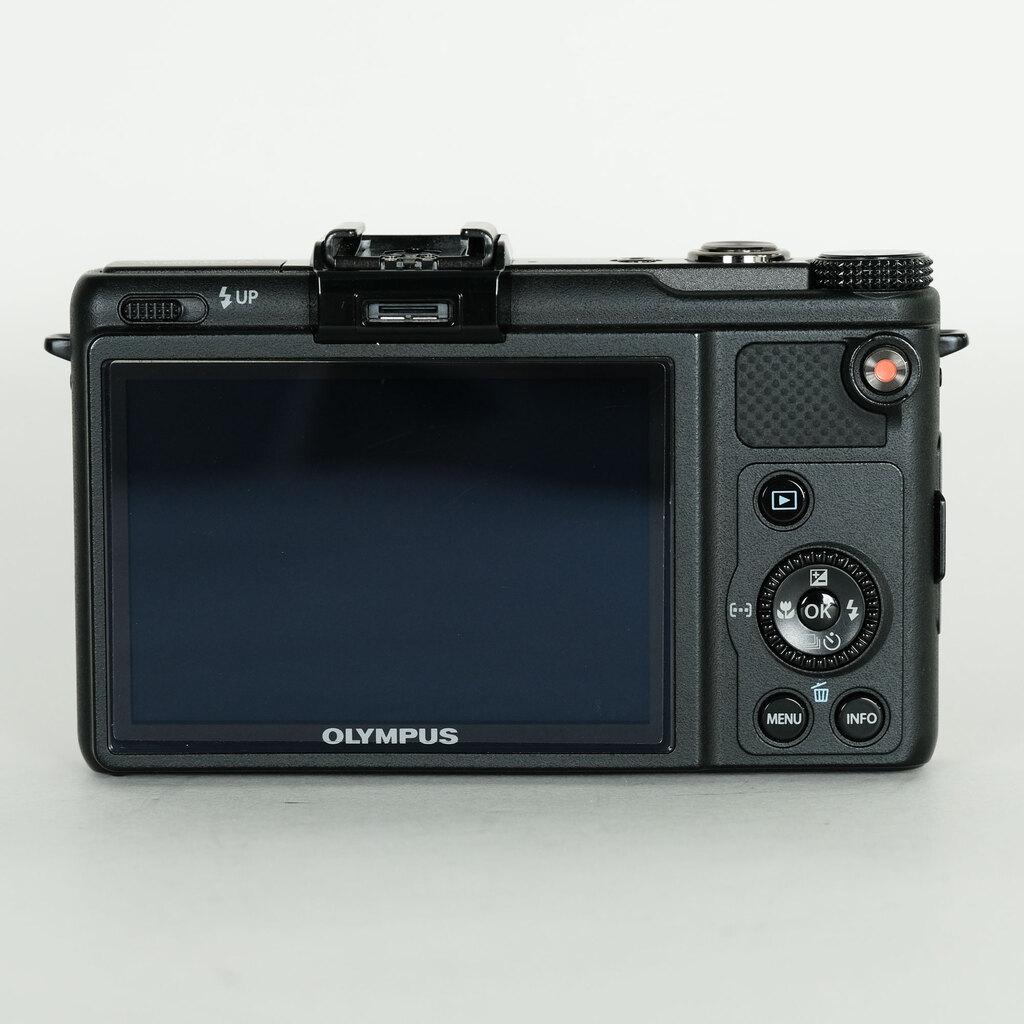 OLYMPUS XZ-1 ブラック