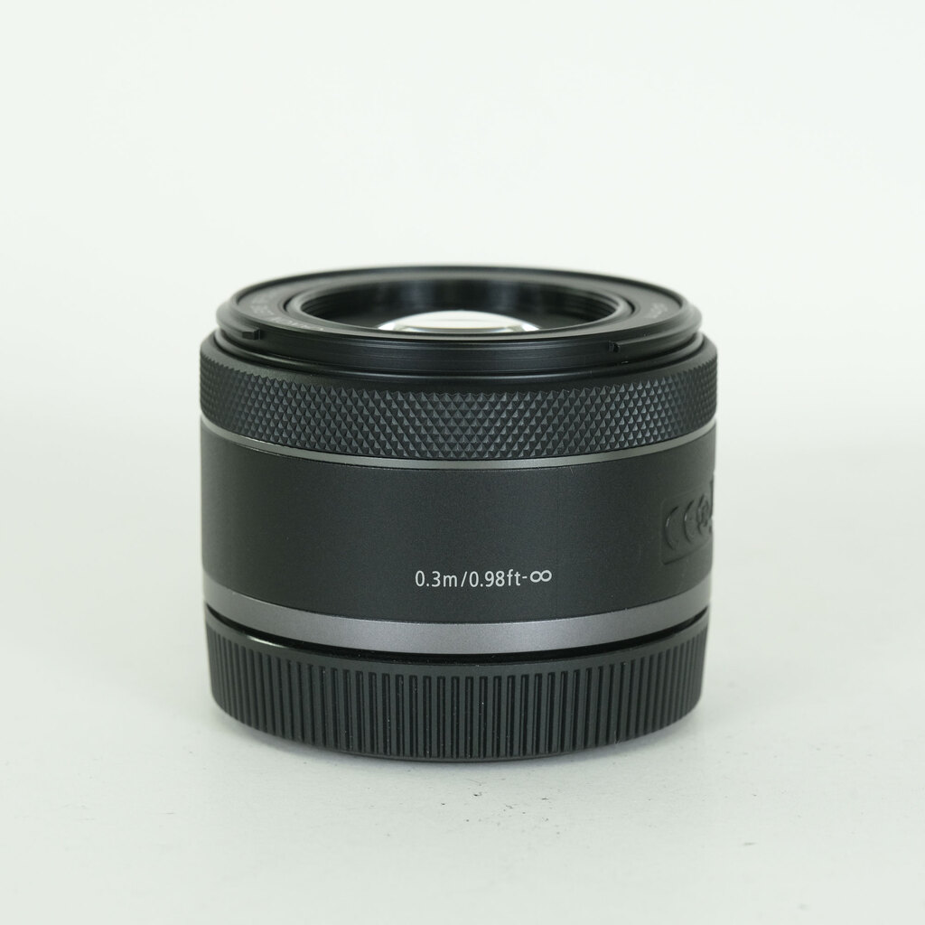 Canon RF50mm F1.8 STM Canon RF50mm F1.8 STM