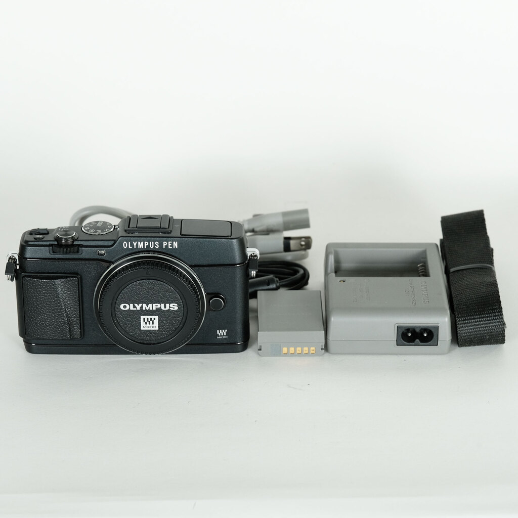 OLYMPUS PEN E-P5 ボディ ブラック