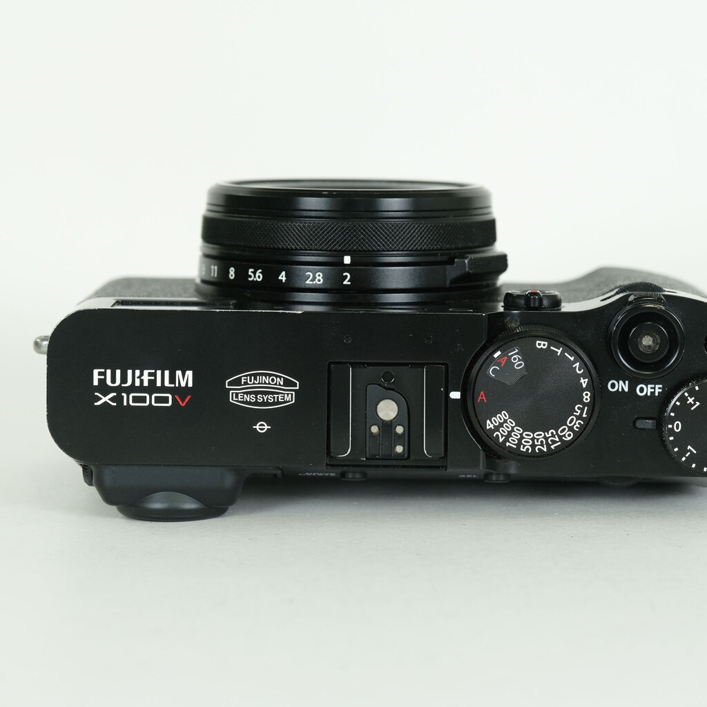FUJIFILM X100V ブラック