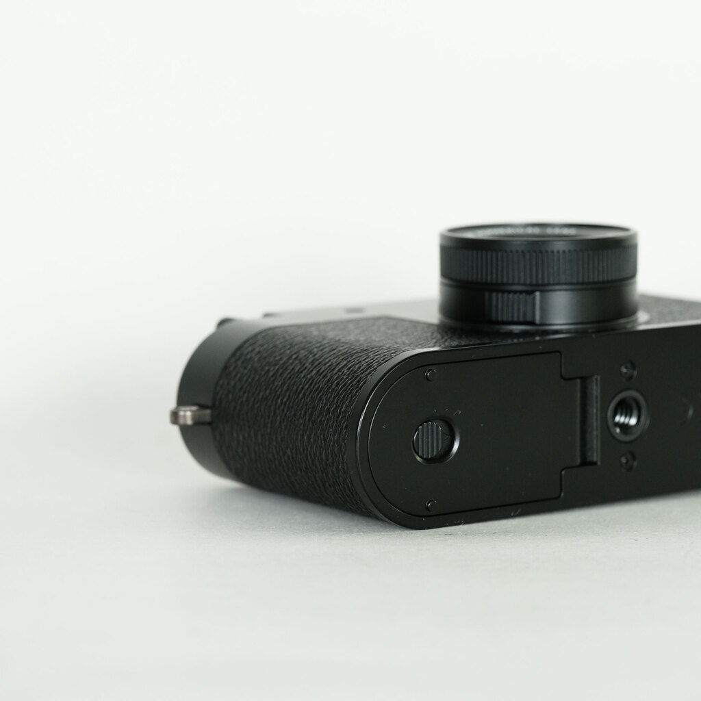 FUJIFILM X half X-HF1