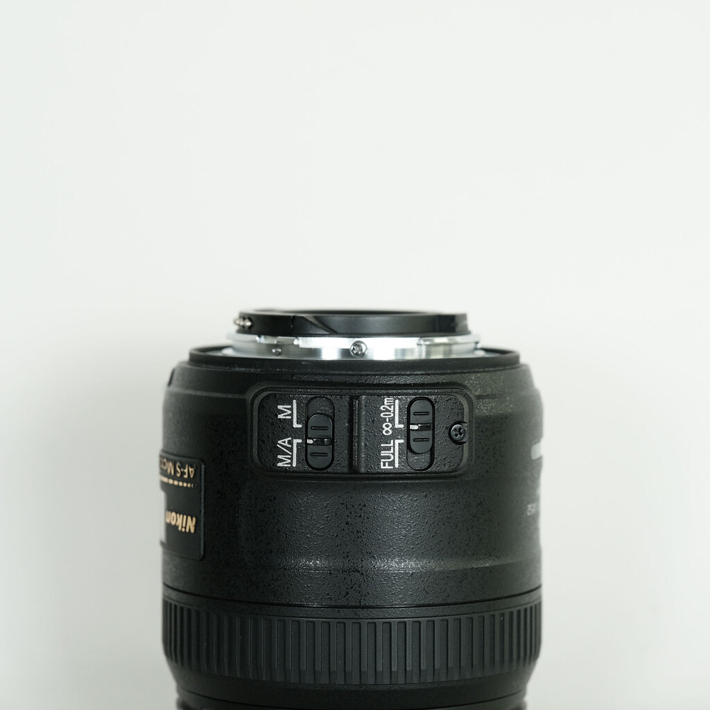 Nikon AF-S DX Micro NIKKOR 40mm f/2.8G