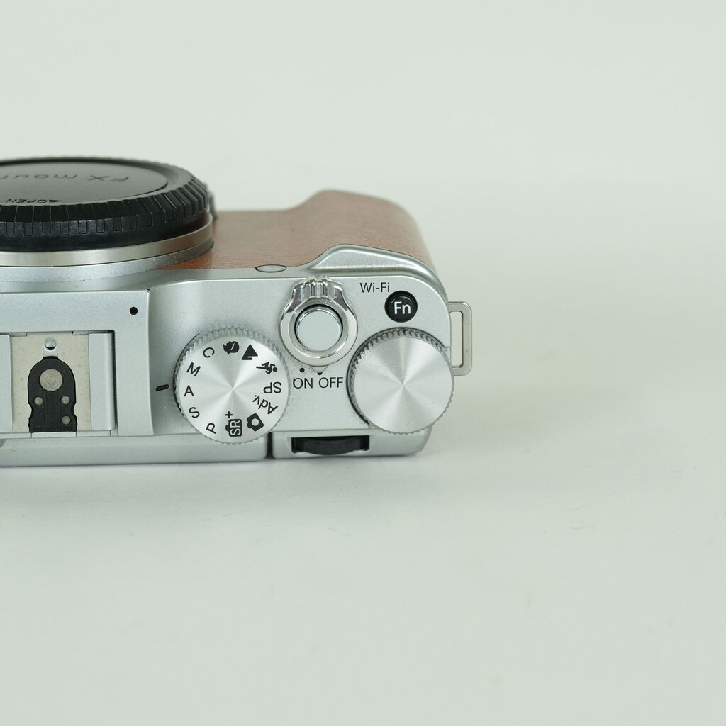 FUJIFILM X-M1 ボディ ブラウン FUJIFILM X-M1 ボディ ブラウン