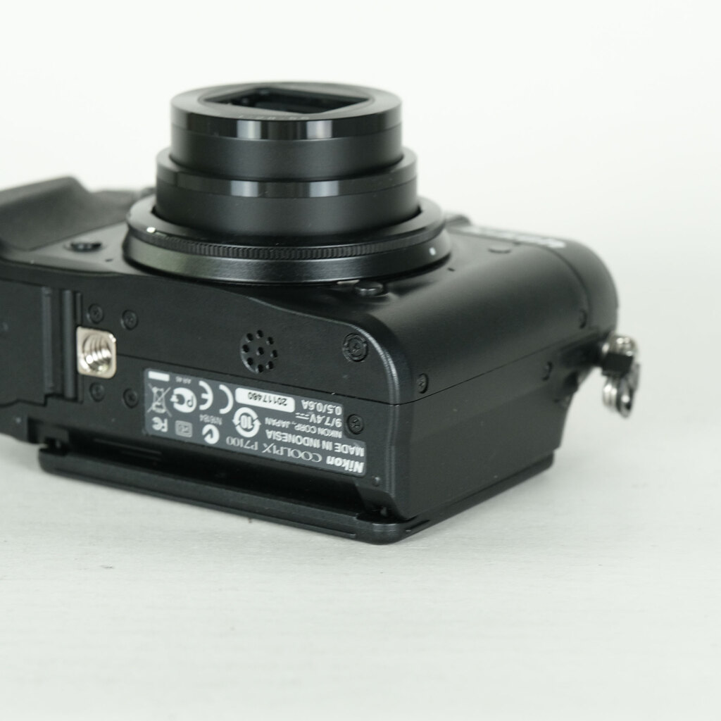 Nikon COOLPIX P7100 ブラックの出品 | ONE SCENE（ワンシーン）