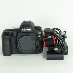 Canon EOS 5D Mark IV Canon EOS 5D Mark IV