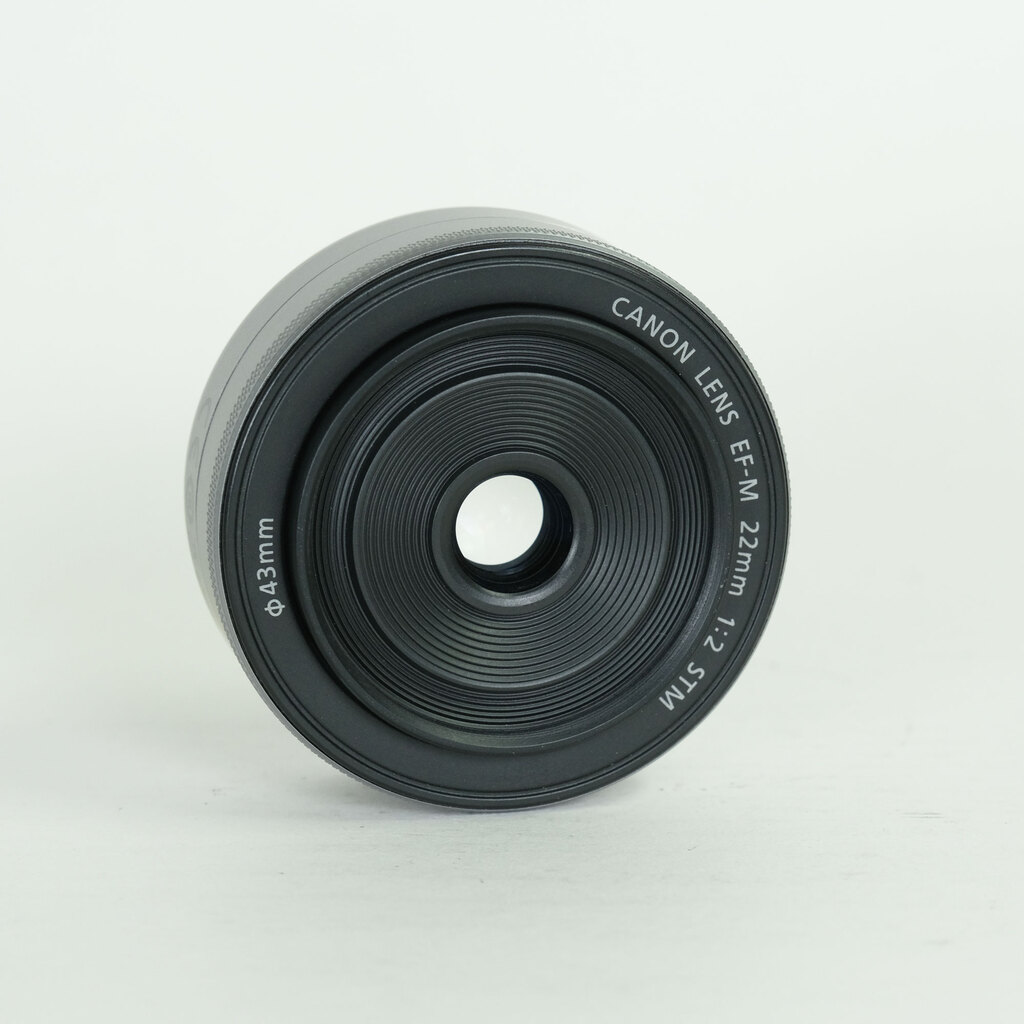 Canon EF-M22mm F2 STM Canon EF-M22mm F2 STM