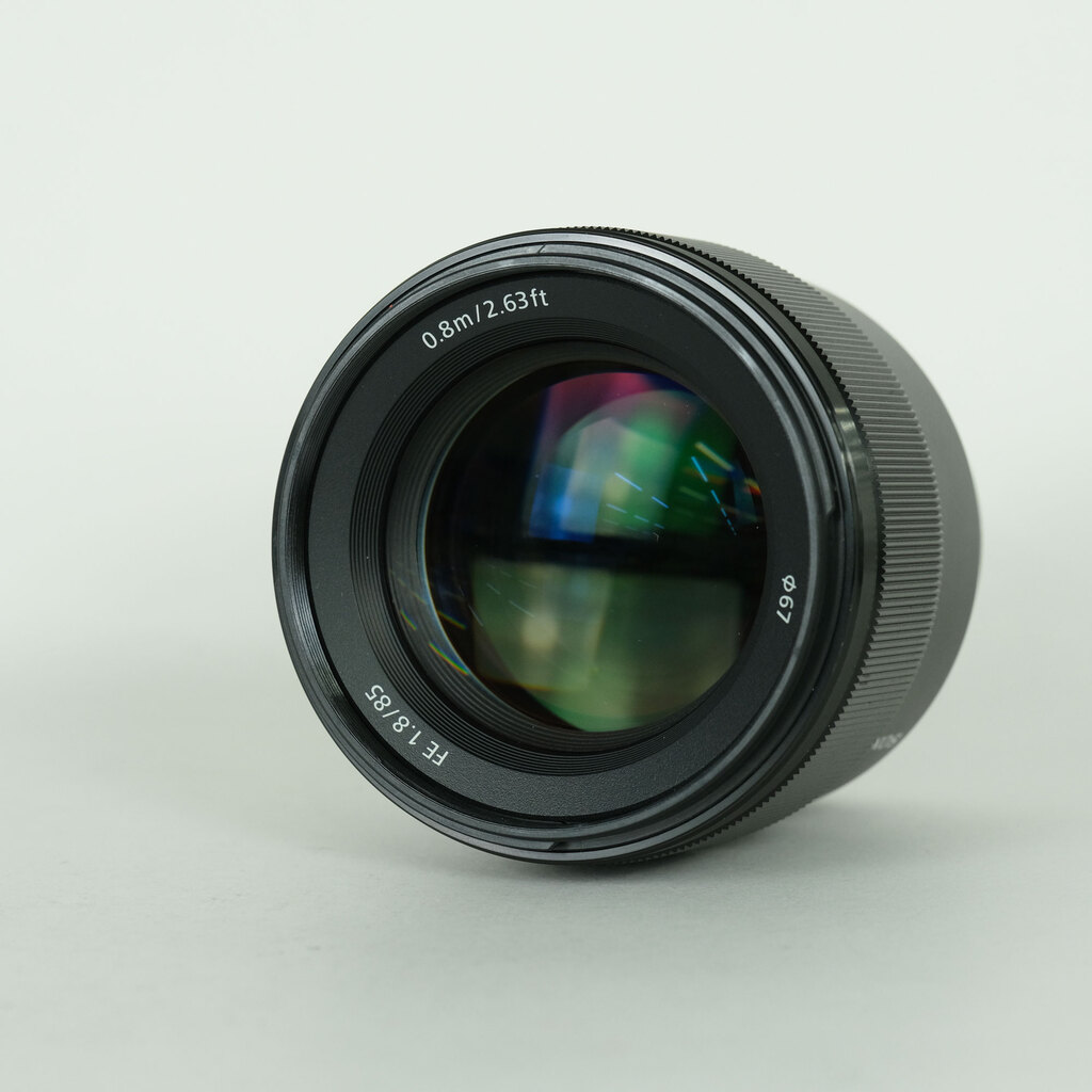 SONY FE 85mm F1.8 SEL85F18の出品 | ONE SCENE（ワンシーン）