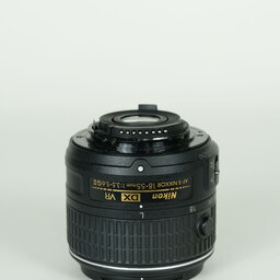 Nikon AF-S DX NIKKOR 18-55mm f3.5-5.6G VR II Nikon AF-S DX NIKKOR 18-55mm f3.5-5.6G VR II