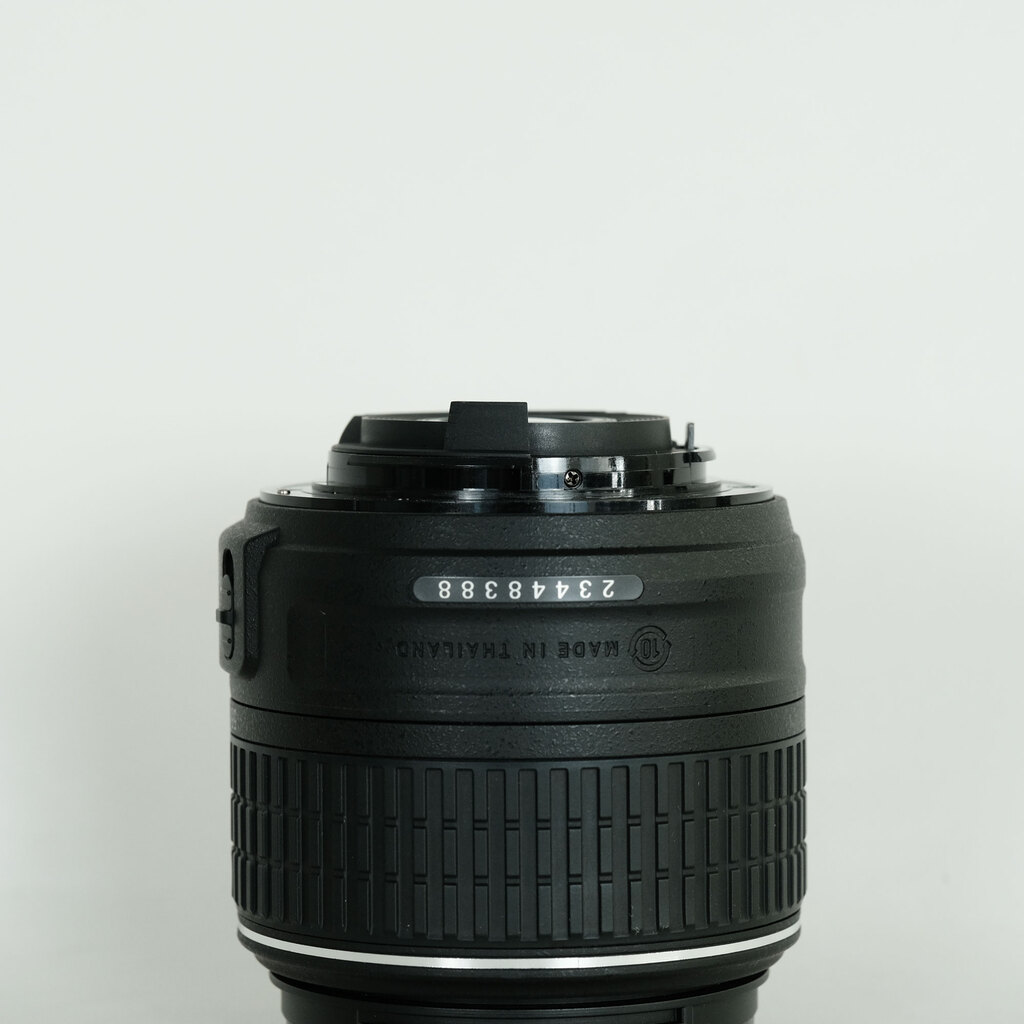 Nikon AF-S DX NIKKOR 18-55mm f3.5-5.6G VR II