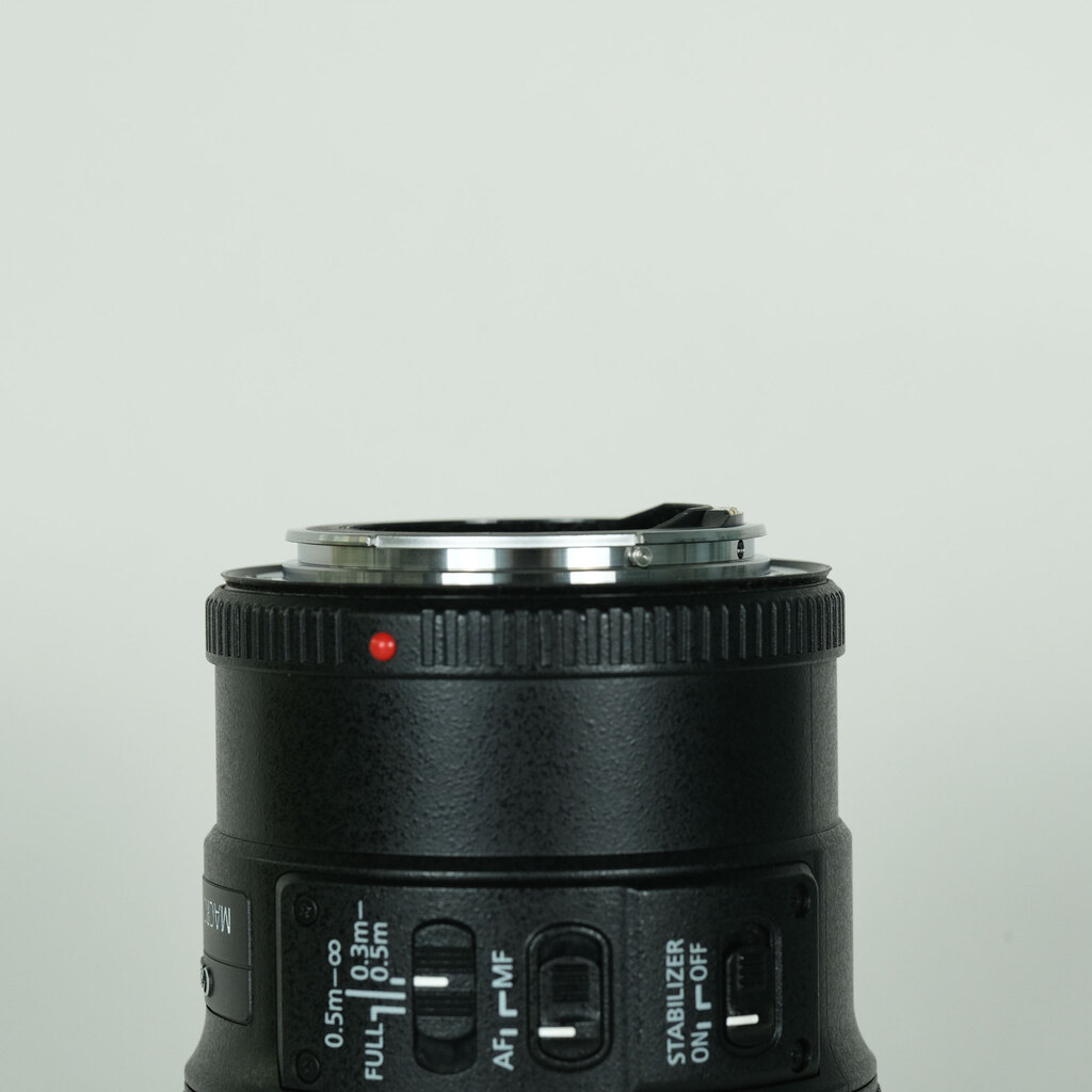 Canon EF100mm F2.8Lマクロ IS USMの出品 | ONE SCENE（ワンシーン）