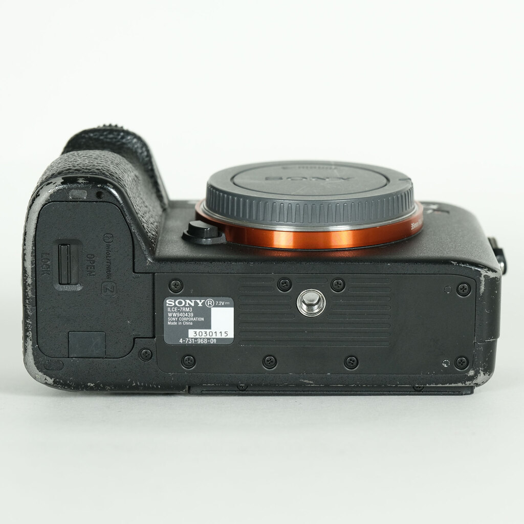 SONY α7R III(ILCE-7RM3) SONY α7R III(ILCE-7RM3)