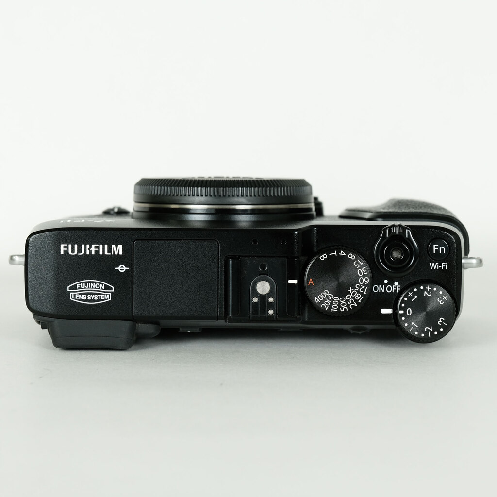 FUJIFILM X-E2