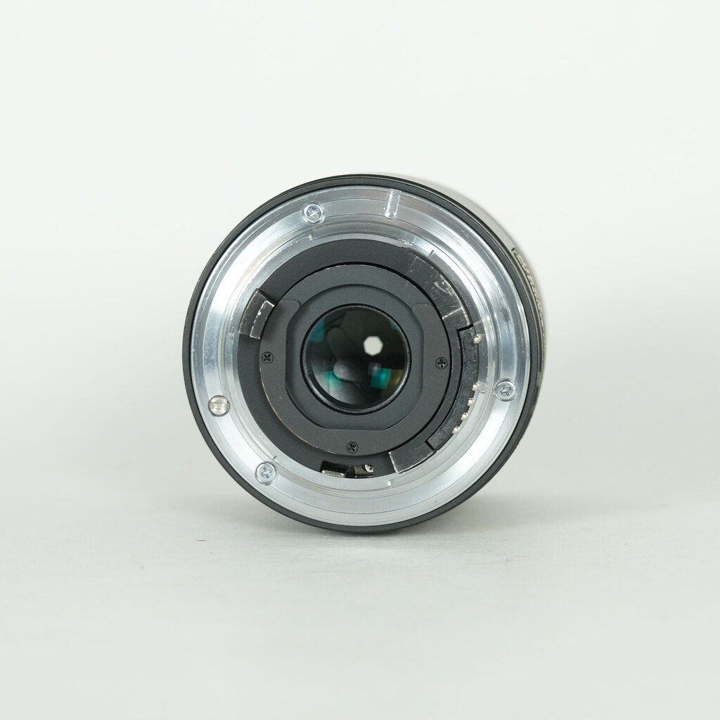 Nikon AF DX Fisheye-Nikkor 10.5mm F2.8G ED Nikon AF DX Fisheye-Nikkor 10.5mm F2.8G ED