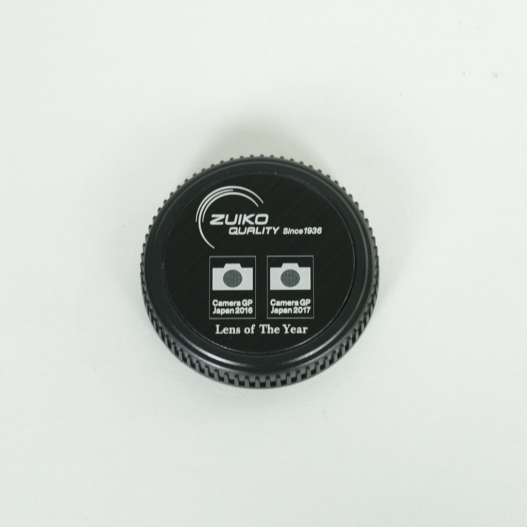 OLYMPUS M.ZUIKO DIGITAL ED 30mm F3.5 Macro OLYMPUS M.ZUIKO DIGITAL ED 30mm F3.5 Macro