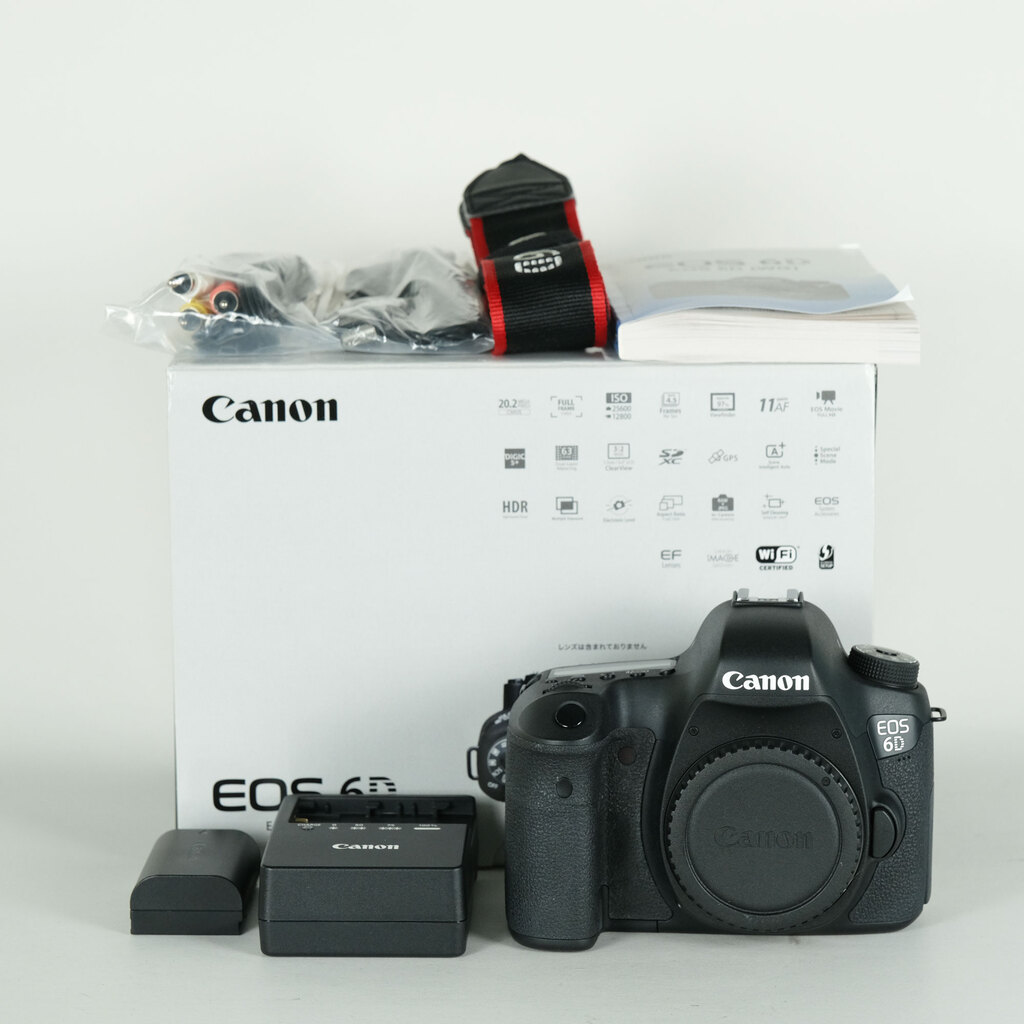 Canon EOS 6D 本体 付属品セットとおまけ Canon EOS 6Dの出品 | ONE SCENE（ワンシーン）