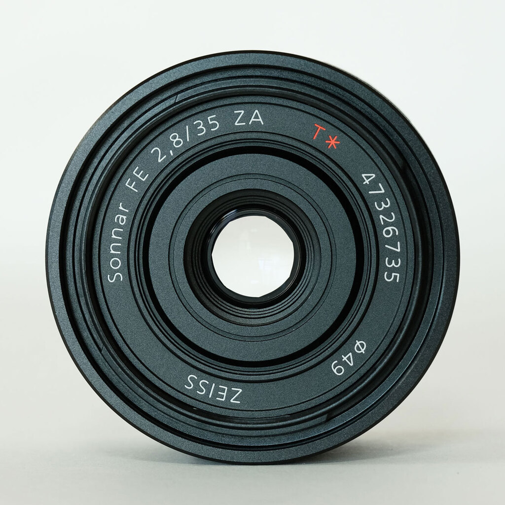 Sonnar T* FE 35mm F2.8 ZA SEL35F28Z レンズ Sony Sonnar T* FE 35mm f/2.8 ZA Lens| SEL35F28Z