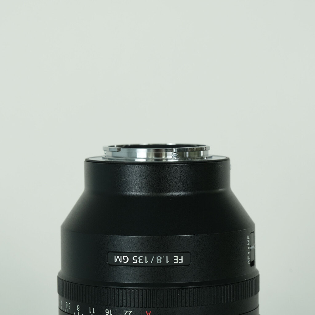 SONY FE 135mm F1.8 GM SEL135F18GMの出品 | ONE SCENE（ワンシーン）