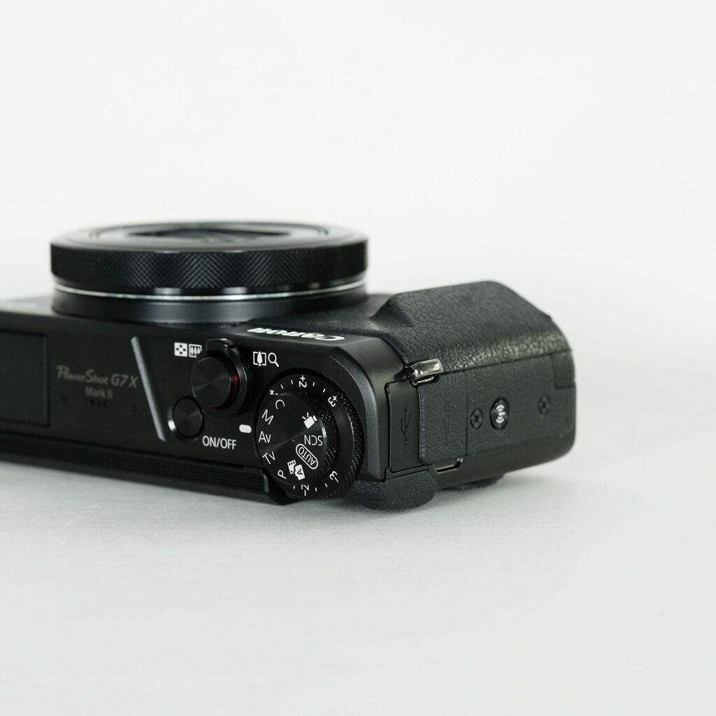 Canon PowerShot G7X Mark II Canon PowerShot G7X Mark II