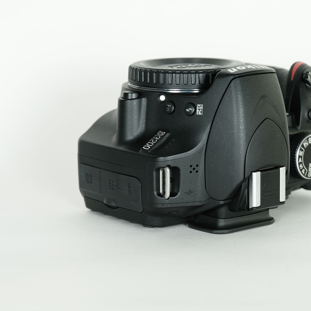 Nikon D3200ボディ ブラックの出品 | ONE SCENE（ワンシーン）