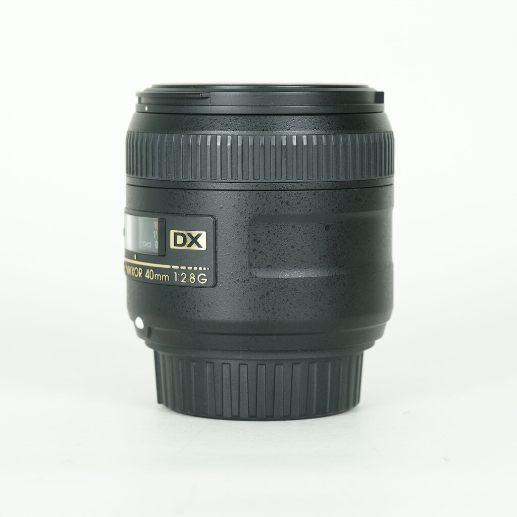 Nikon AF-S DX Micro NIKKOR 40mm f/2.8Gの出品 | ONE SCENE（ワンシーン）
