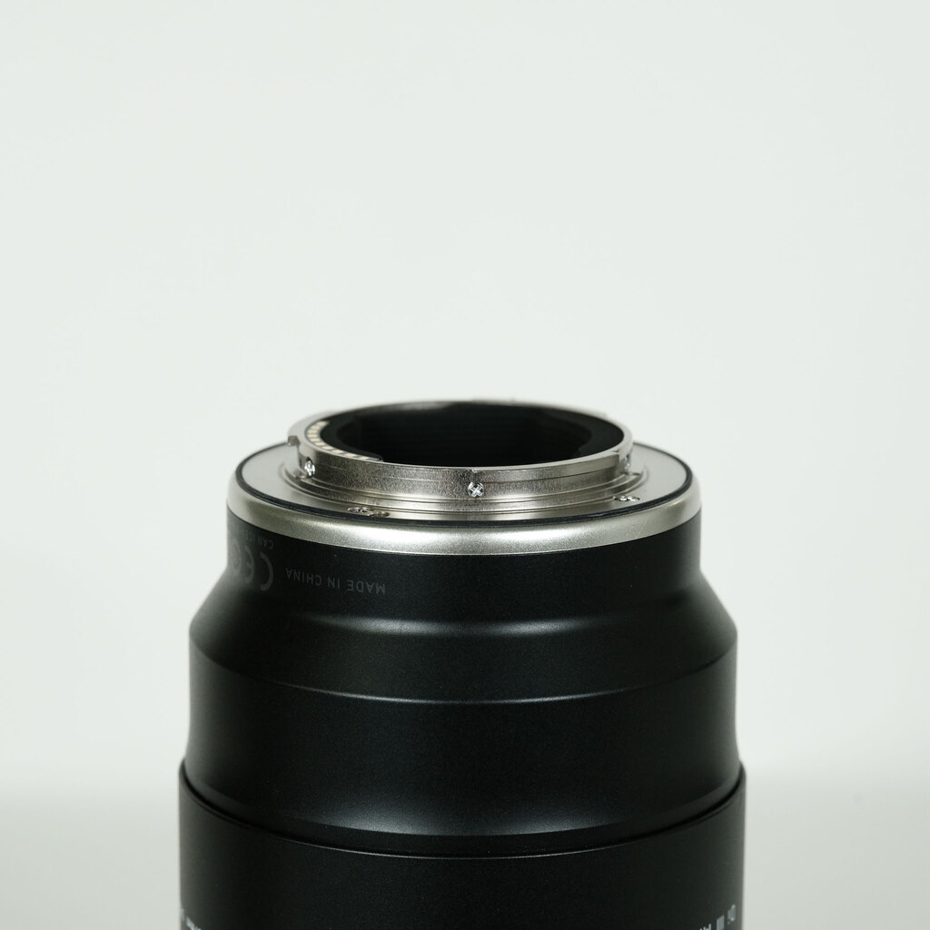 TAMRON 90mm F/2.8 Di III MACRO VXD [ソニーE用]