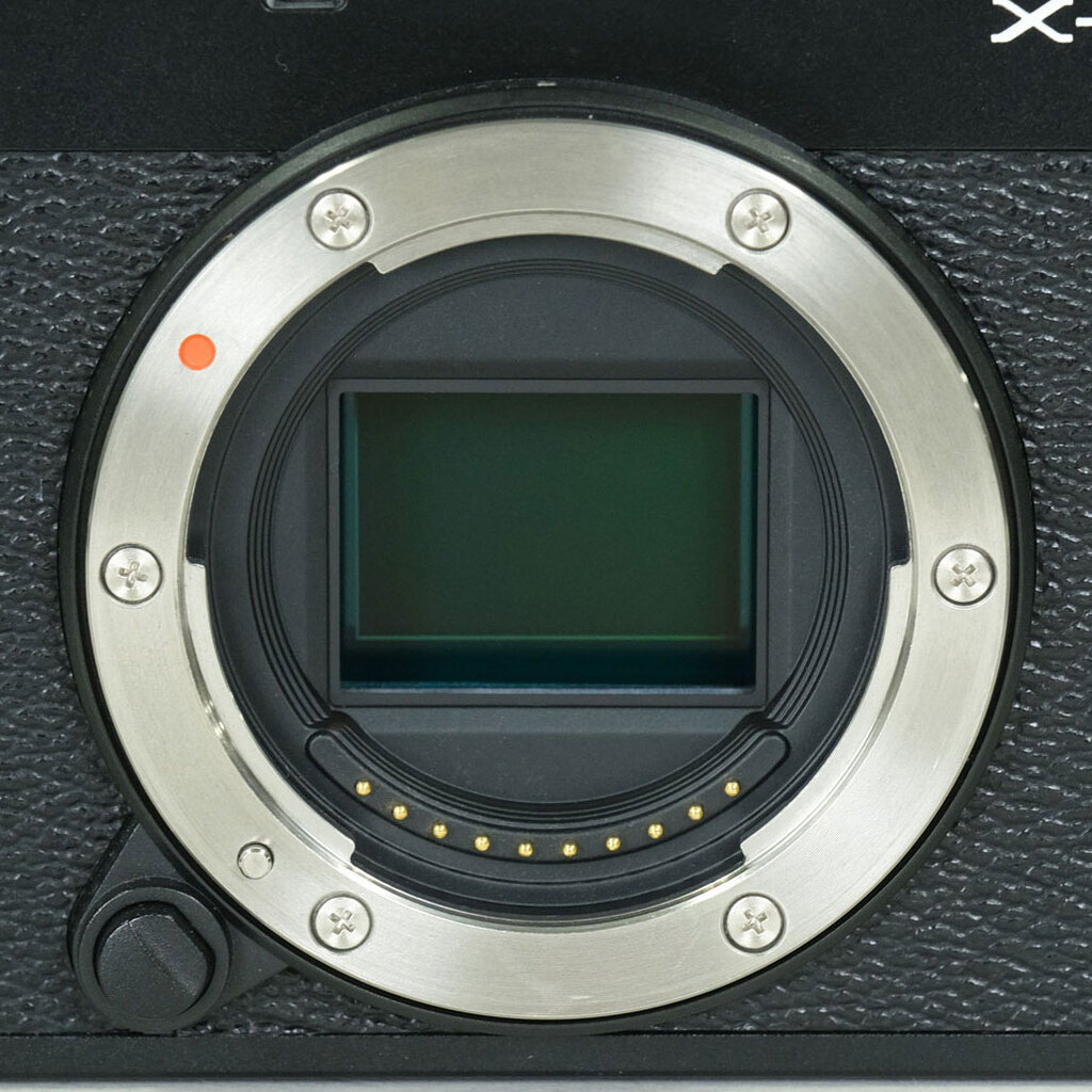 FUJIFILM X-E4
