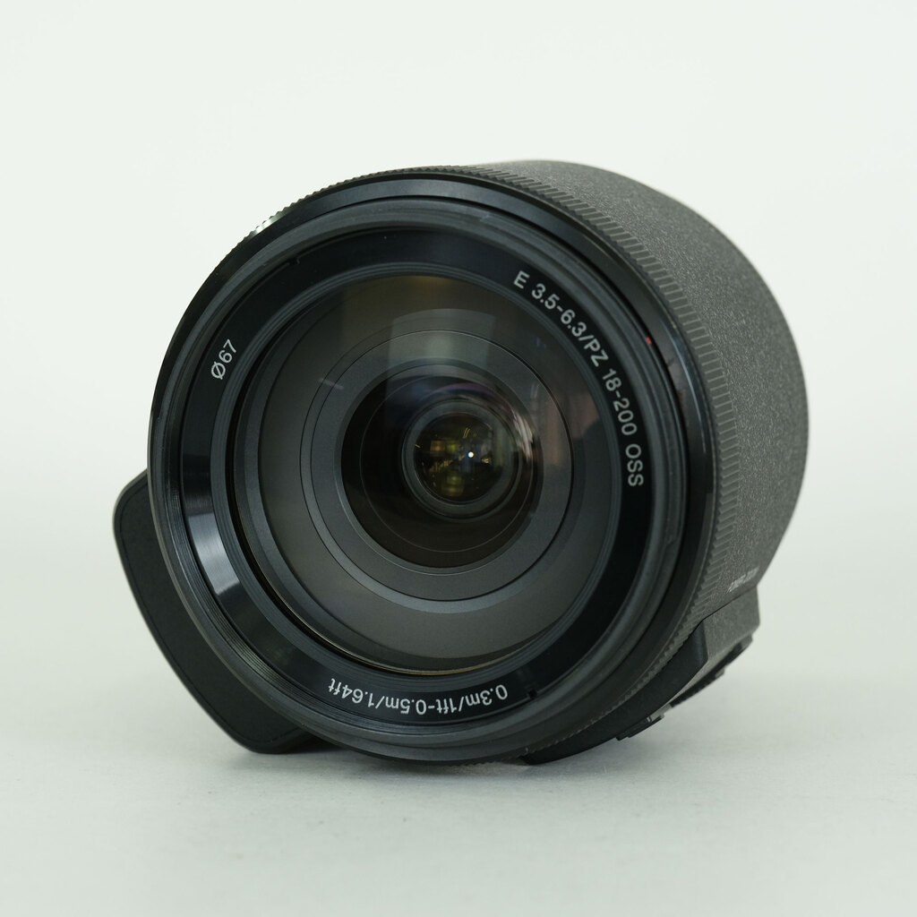 SONY E PZ 18-200mm F3.5-6.3 OSS SELP18200
