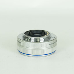 OLYMPUS M.ZUIKO DIGITAL 17mm F2.8 シルバー