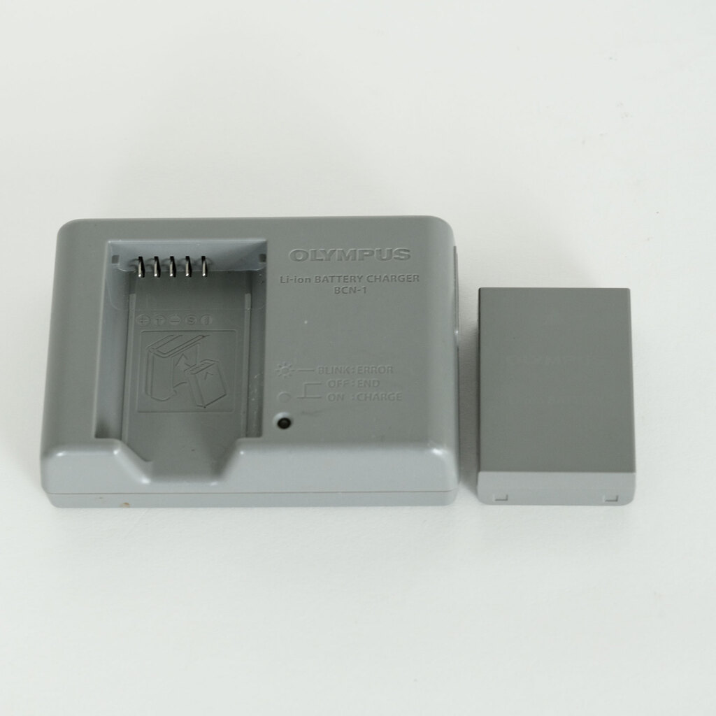 OLYMPUS OM-D E-M5 ボディ ブラック