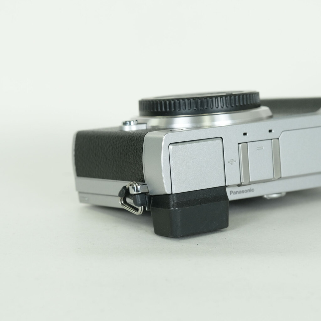 Panasonic LUMIX DC-GX7MK3 シルバー
