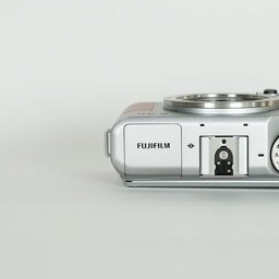 FUJIFILM X-A5 ボディ ブラウン