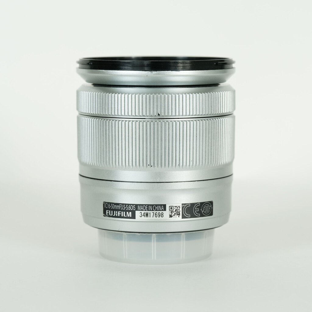 FUJIFILM フジノン XC16-50mm F3.5-5.6 OIS シルバー FUJIFILM フジノン XC16-50mm F3.5-5.6 OIS シルバー