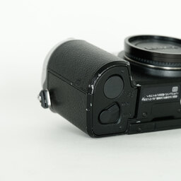 Panasonic LUMIX DMC-GX8 ボディ シルバー