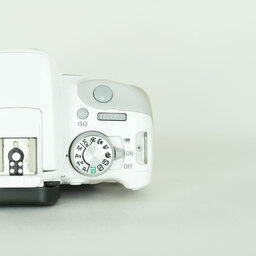 Canon EOS Kiss X7 ボディ ホワイト