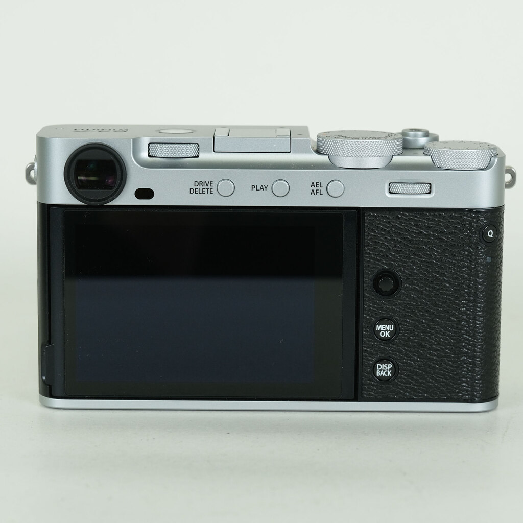 FUJIFILM X-E5