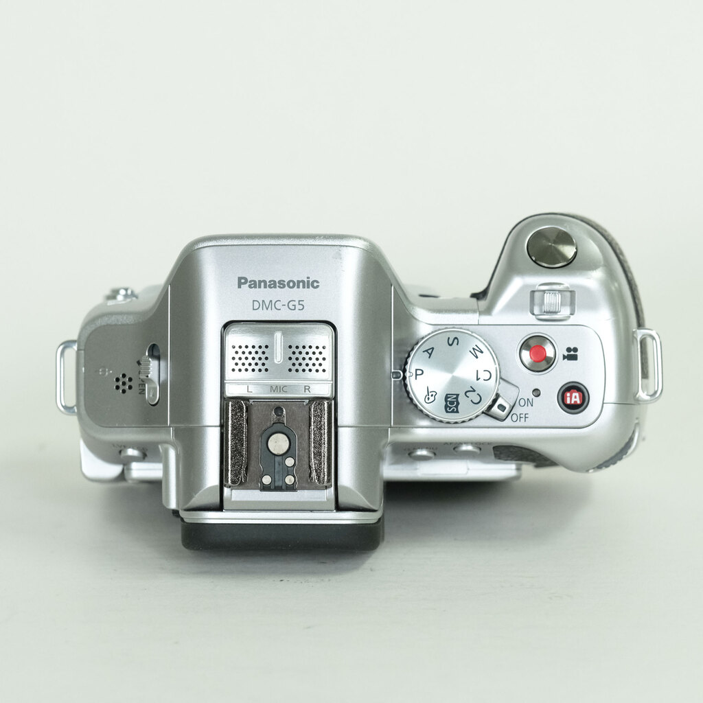 Panasonic LUMIX DMC-G5-S ボディ ソリッドシルバー